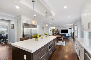 2141 Washington Valley Rd, Bridgewater, NJ 08836 - Photo 9