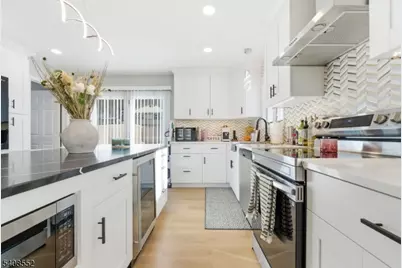 408 Main St, Hope Township, NJ 07825 - Photo 9