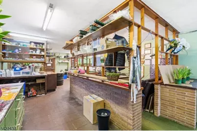 630 Florida Grove Rd, Perth Amboy, NJ 08861 - Photo 15