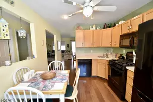 156 Brookside Ln, Mount Arlington, NJ 07856 - Photo 5