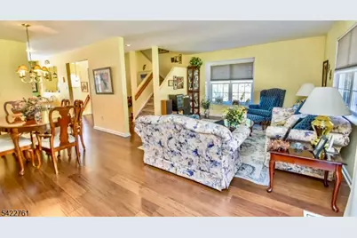 156 Brookside Ln, Mount Arlington, NJ 07856 - Photo 3