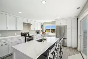 27 S Beach Ave, Cape May Point, NJ 08210 - Photo 9