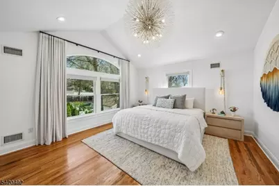 27 Otsego Rd, Verona, NJ 07044 - Photo 17