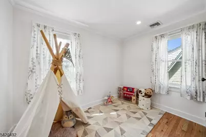 27 Otsego Rd, Verona, NJ 07044 - Photo 25