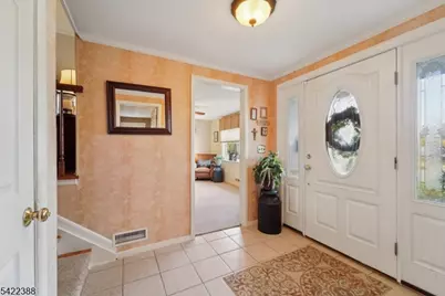 15 Ella Ln, Wayne, NJ 07470 - Photo 3