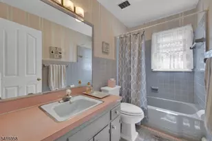 705 Schoolhouse Ln, Bound Brook, NJ 08805 - Photo 17