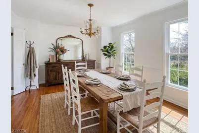 139 Berkeley Cir, Bernards Township, NJ 07920 - Photo 9