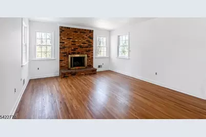 139 Berkeley Cir, Bernards Township, NJ 07920 - Photo 21