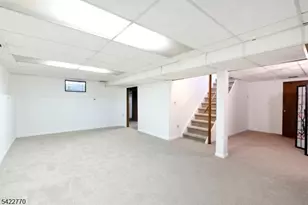 139 Berkeley Cir, Bernards Township, NJ 07920 - Photo 19