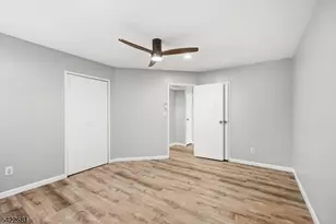 11 Morgan Ln Unit, Bridgewater, NJ 08807 - Photo 5