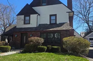 305 E 40th St, Paterson, NJ 07504 - Photo 1