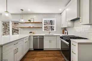 10 Robert Ct, Verona, NJ 07044 - Photo 5