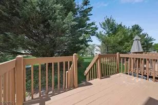 907 Wetherburn Ct, Raritan Township, NJ 08822 - Photo 29