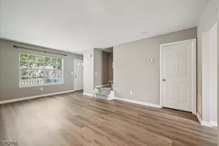 907 Wetherburn Ct, Raritan Township, NJ 08822 - Photo 13