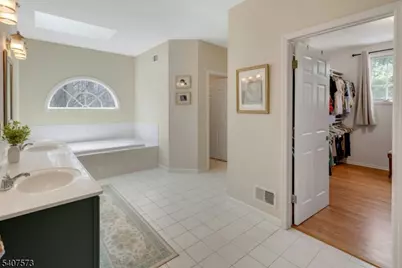 1 Bell Ct, Chester, NJ 07930 - Photo 23