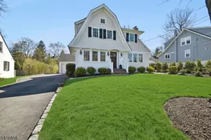42 Locust Dr, Summit, NJ 07901 - Photo 3