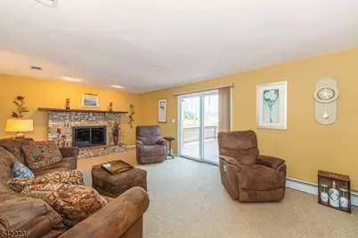 17 Longfellow Dr, Roxbury Township, NJ 07876 - Photo 11