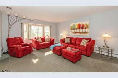 17 Longfellow Dr, Roxbury Township, NJ 07876 - Photo 17