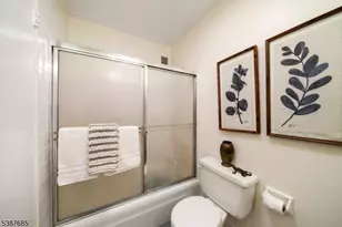 7855 Blvd E, North Bergen Twp., NJ 07047 - Photo 29