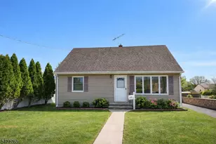 116 Riverdale Rd, Pompton Lakes, NJ 07442 - Photo 1