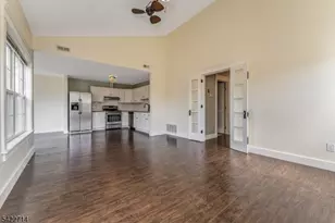 409 Hunt Dr, Holland Township, NJ 08848 - Photo 7