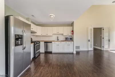 409 Hunt Dr, Holland Township, NJ 08848 - Photo 11