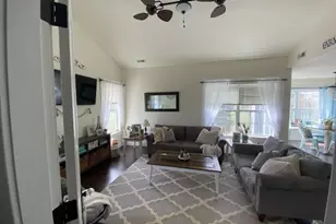 409 Hunt Dr, Holland Township, NJ 08848 - Photo 5