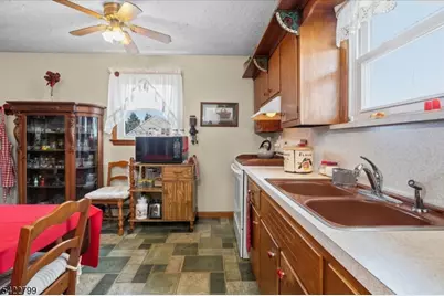 720 County Rd 519, Wantage, NJ 07461 - Photo 17