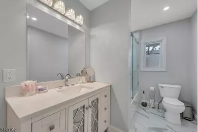 162 Norwood Ave, North Plainfield, NJ 07060 - Photo 9