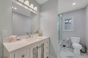 162 Norwood Ave, North Plainfield, NJ 07060 - Photo 9