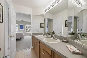 2 Picasso Ct, Franklin Township, NJ 08873 - Photo 31