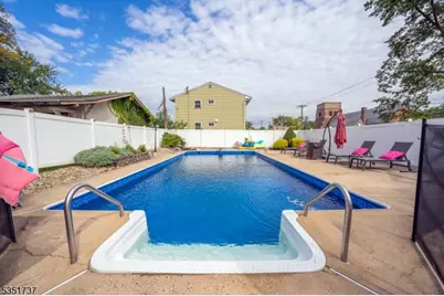 426 Walnut St, Roselle, NJ 07203 - Photo 23