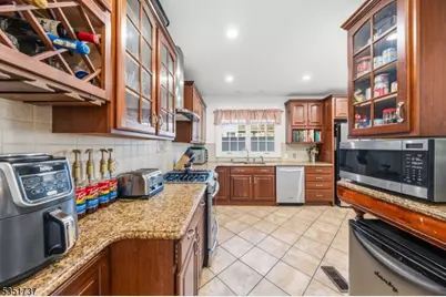 426 Walnut St, Roselle, NJ 07203 - Photo 7