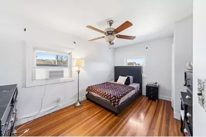 426 Walnut St, Roselle, NJ 07203 - Photo 17