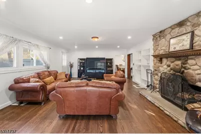 426 Walnut St, Roselle, NJ 07203 - Photo 3