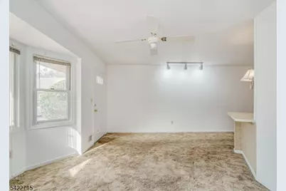 79 Carriage Ln, Sparta Township, NJ 07871 - Photo 5