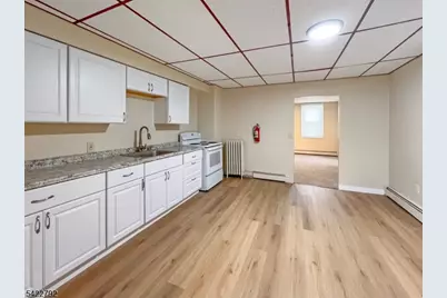 214 Washington St, Phillipsburg, NJ 08865 - Photo 11