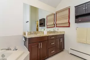 94 Hagerman Ct, Bridgewater, NJ 08807 - Photo 17