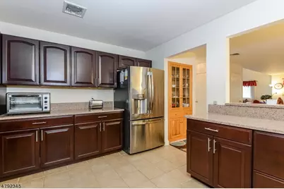 94 Hagerman Ct, Bridgewater, NJ 08807 - Photo 13