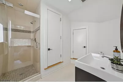 55 Lakeview Avenue, Millburn, NJ 07078 - Photo 21