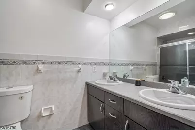 23 Smithfield Dr, Springfield, NJ 07081 - Photo 27