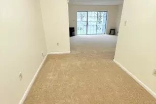 58 Amethyst Way, Franklin Township, NJ 08823 - Photo 5