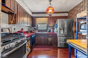 195 Emerson Ave, Paterson, NJ 07502 - Photo 11