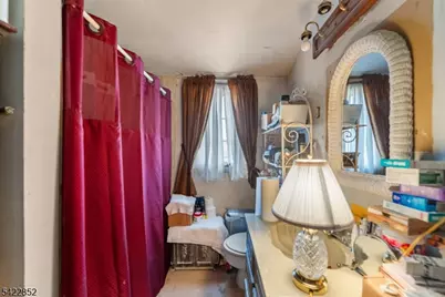 195 Emerson Ave, Paterson, NJ 07502 - Photo 17