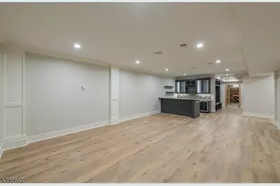 24 Cliffside Dr, Livingston, NJ 07039 - Photo 39