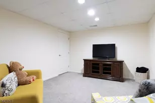 97 Winged Foot Dr, Livingston, NJ 07039 - Photo 27