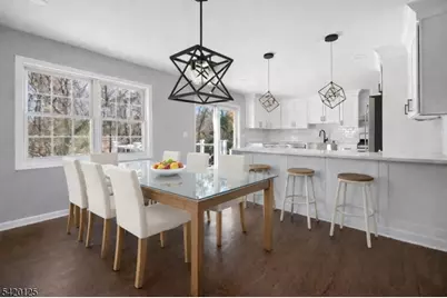 246 Fawn Rdg, Mountainside, NJ 07092 - Photo 7