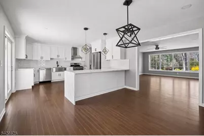 246 Fawn Rdg, Mountainside, NJ 07092 - Photo 9