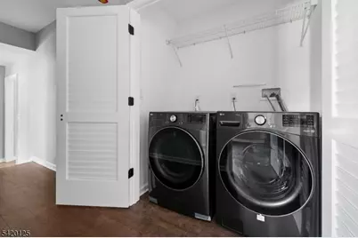 246 Fawn Rdg, Mountainside, NJ 07092 - Photo 23