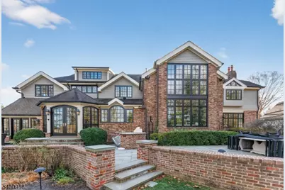 54 Hamilton Dr, North Caldwell, NJ 07006 - Photo 3